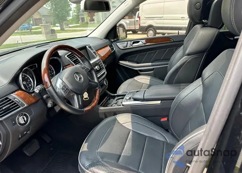 2014 Mercedes-Benz Gl 550 4Matic из США, поврежденный, VIN 4JGDF7DEXEA301600